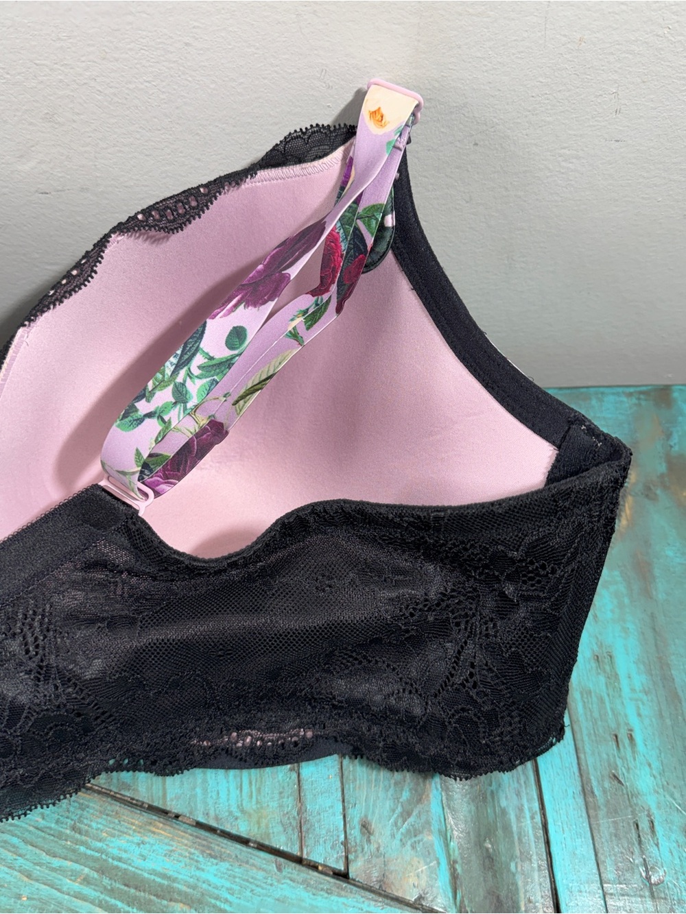 Torrid Lightly Lined Floral Lace Tshirt Bra Size 46D - Picture 10 of 13